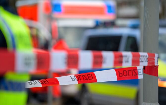 Polizei findet zwei schwer verletzte Männer in Markgröningen. (Symbolbild)
