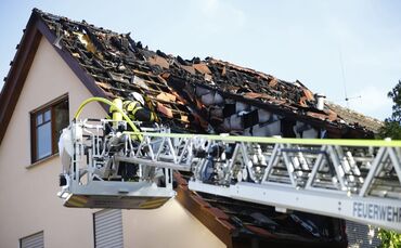 In Strümpfelbach ist es am Samstag zu einem Dachstuhlbrand gekommen.