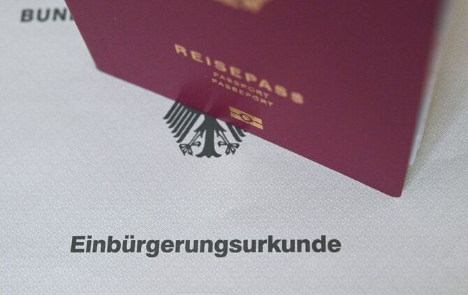 Zahl der Einbürgerungen in NRW erreicht neuen Höchsstand