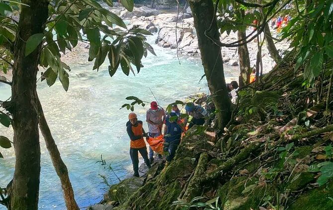 Tödlicher Unfall von zwei Österreichern auf Flores