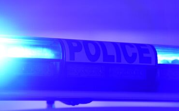 In der französischen Stadt Rennes wurde ein lebloser 12 Jahre alter Junge im Uferbereich eines Flusses entdeckt. (Archivbild)