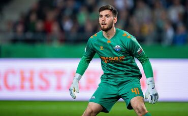 Dennis Seimen (hier im Trikot des SC Paderborn) wird in der neuen Saison das VfB-Tor hüten – daran ändern auch Gerüchte nichts.