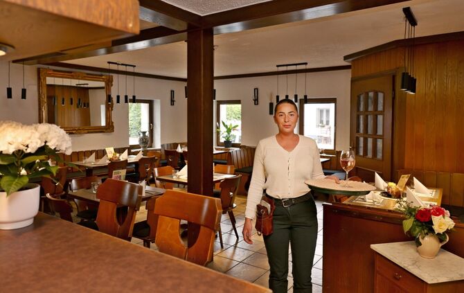 Chantal Rodrigez in der Gaststätte "Zum Ochsen".