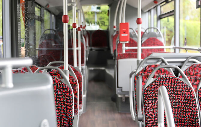 Im Bus mit dem Deutschlandticket eines anderen - das auch noch abgelaufen war (Symbolfoto).