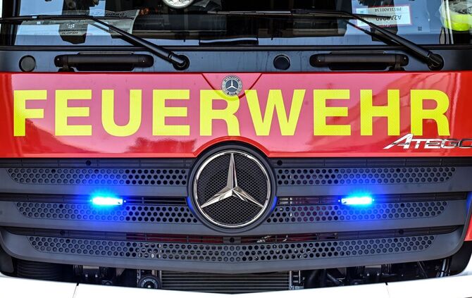 Feuerwehrfahrzeug - Symbolbild