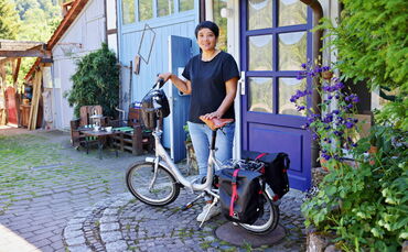 Sarah Zerrer (48) ist als Baby von einer Korber Familie adoptiert worden und hat in Indonesien ihre Wurzeln gefunden.