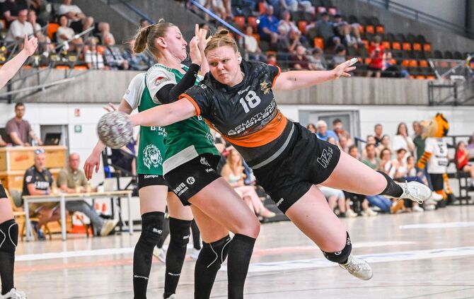 Kimberly Gisa fällt im letzten Saisonspiel aus. Die VfL-Kreisläuferin hat Probleme mit dem Fuß.