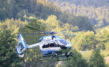 Oppenau: Weniger Polizisten vor Ort - 31-jaehriger auf der Flucht mit Polizeidienstwaffen