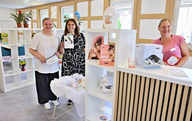 Alfdorf hat jetzt ein Sanitätshaus in der Untere Schloßstraße. Das Team von links: Gönül Gülec, Belgin Kunduru, Simone Latosik (