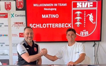Matino Schlotterbeck (rechts) mit Fellbachs Sportdirektor Theo Fringelis.