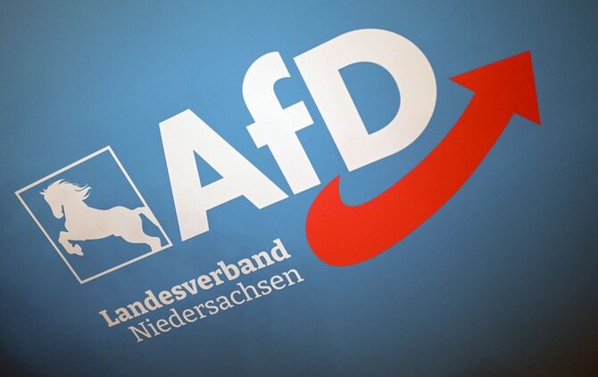 Der Verfassungsschutz in Niedersachsen darf seine Beobachtung des AfD-Landesverbandes vorläufig hochstufen. (Symbolbild)