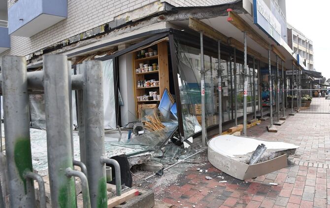 Beton-Vordach in Westerland auf Sylt stürzt ab
