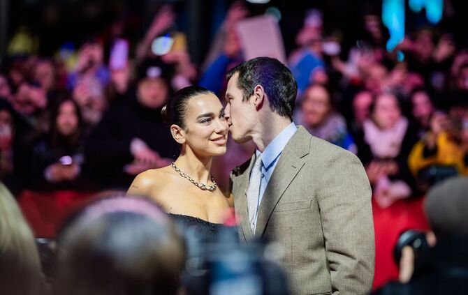 Dua Lipa und Callum Turner