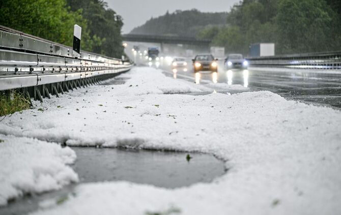 Gewitterfront über Baden-Württemberg