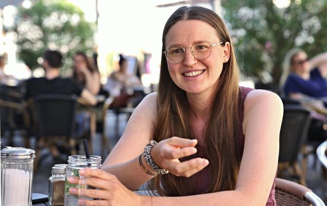Verena Hauck spricht offen über den Weg, den sie während ihrer Schwangerschaften und rund um die Geburten ihrer Kinder gegangen