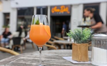 Der Aperol Spritz bleibt unter den Sommergetränken in Schorndorf am angesagtesten. (Archivbild)