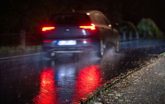 Unfall auf Nasser Straße
