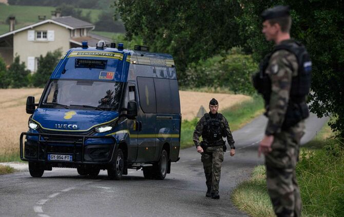 Frankreich erschüttert nach Fund von toter Elfjährigen