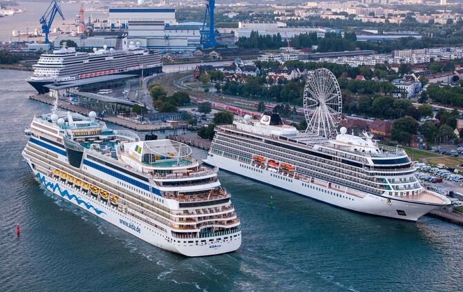 Kreuzfahrtschiffe in Rostock-Warnemünde