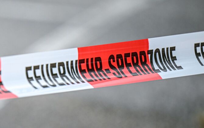 Absperrband Feuerwehreinsatz