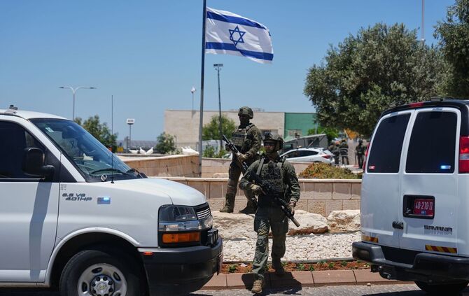 Toter und Verletzte bei mutmaßlichem Anschlag in Israel