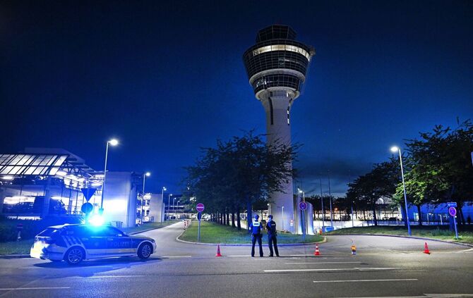 Flughafen München stellt teilweise Betrieb ein