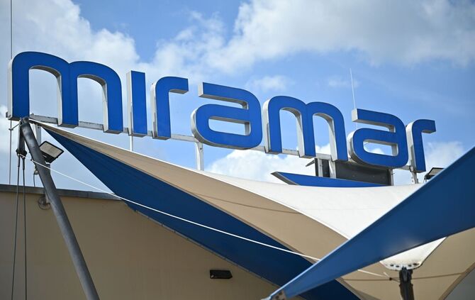 Nach einem Rutschen-Unfall im Spaßbad «Miramar» in Weinheim ist ein Mann gestorben. (Symbolbild)
