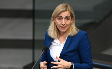Ministerin Nina Warken