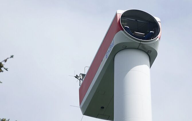 Windkraftanlage am Goldboden: derzeit ohne Rotor.