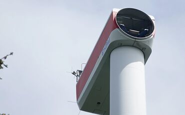 Windkraftanlage am Goldboden: derzeit ohne Rotor.