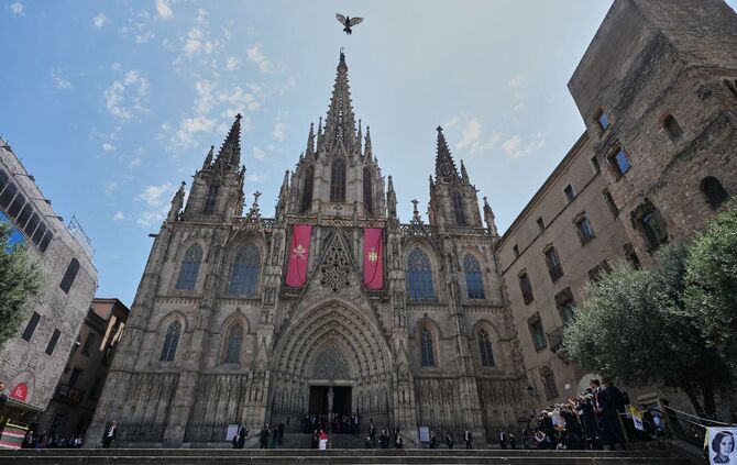 Papst Leo XIV. besucht Spanien - Barcelona
