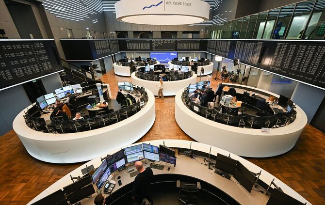 Handelsraum der Frankfurter Börse: Die Dividenden für Aktionäre sind gestiegen. (Archivbild)