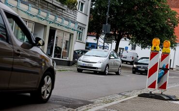 Die Stettener Straße auf Höhe der Kreissparkasse: Hier gab es 2025 besonders viele Unfälle.