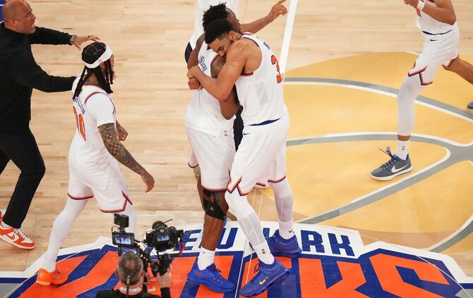 New York Knicks - San Antonio Spurs
