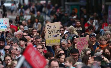 Nach Krawallen in Belfast - Demonstration