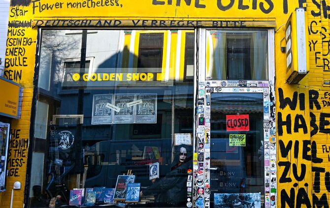 Buchhandlung "Golden Shop" in Bremen