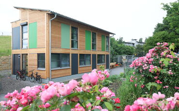 Rund um das neue Farmhaus auf dem Finkenberg ist ein kleines Paradies entstanden.