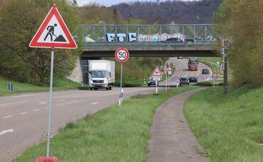 Die B14-Brücke bei Korb muss neu gebaut werden (Archivfoto).