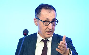 Özdemir ist erst seit kurzem Ministerpräsident.