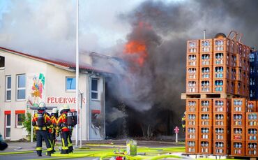 Feuerwehrhaus in Landkreis Esslingen brennt