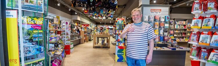 Urs Donner in seinem Ladengeschäft in der Hauptstraße 21 in Plüderhausen