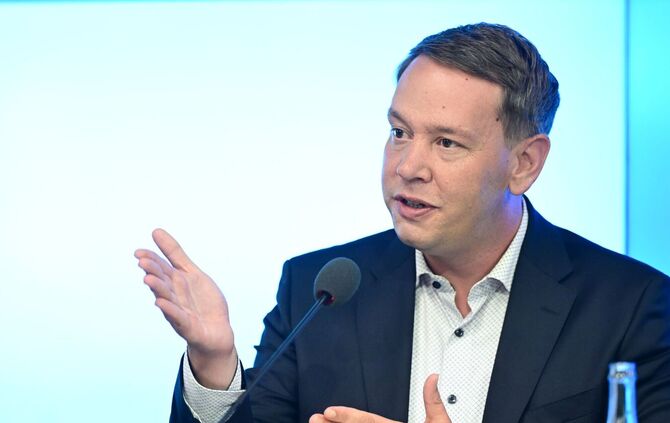 Gesundheitsminister Oliver Hildenbrand