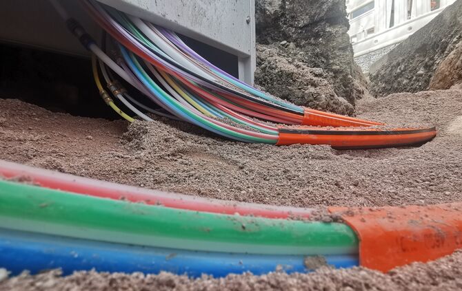 In der Schorndorfer Kernstadt und in Weiler kann der Glasfaserausbau beginnen.