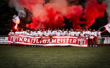 Der FC Welzheim feierte die Meisterschaft ausgiebig.