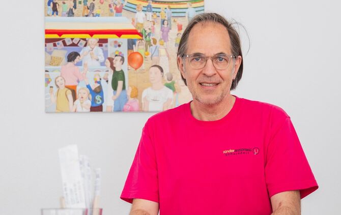 Kinderarzt Dr. Ralf Brügel appelliert im Fall des in Schorndorf verstorbenen Kindes für mehr Zurückhaltung.