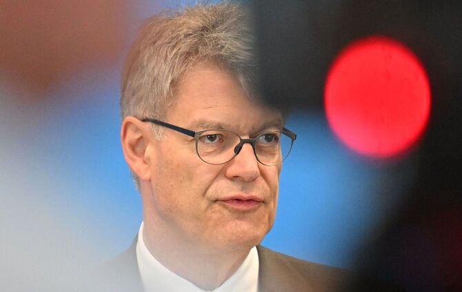 Bundesverkehrsminister informiert zu Bonner Rheinbrücke