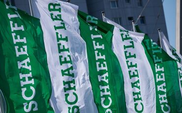 Schaeffler-Flaggen