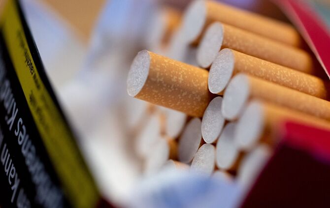 Streeck will die Mehreinnahmen aus der Tabaksteuer für das Gesundheitssystem nutzen. (Symbolbild)