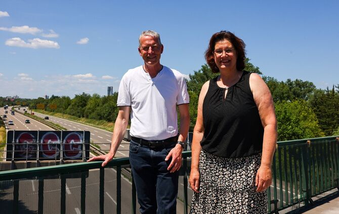 Caren Lederer und Jochen Haußmann von der FDP-Fraktion wollen das Thema Brückenneubau jetzt schon in den Fokus der Öffentlichkei
