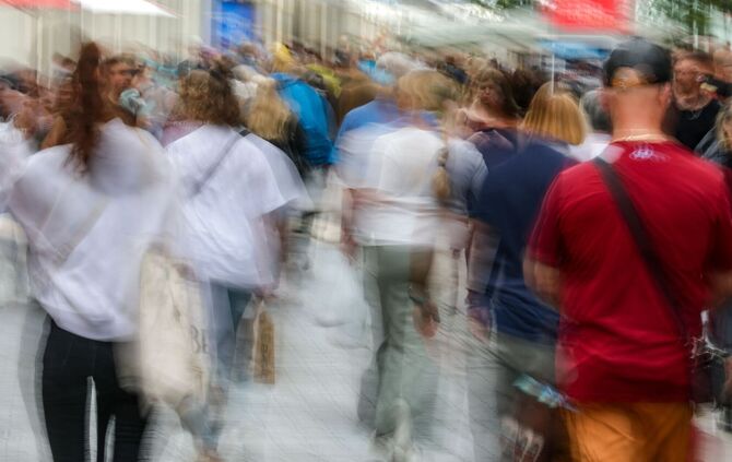 Passanten in der Innenstadt